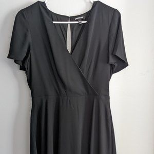 Express Black Fit and Flare Dress Keyhole Back Faux Wrap Top V-Neck Women Size 8